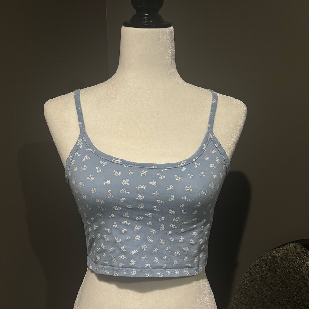 Blue floral cropped tank